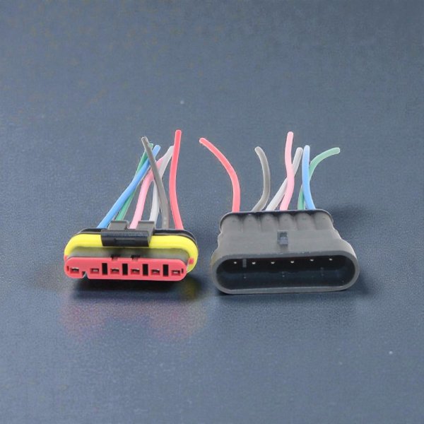 Роз'єм 6-PIN герметичний з проводом (комплект Тато + Мама) — Мін. замовлення 10 шт.
