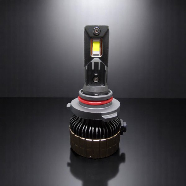 Светодиодная лампа GS77 HB3 (9005) 70W 18000LM 9–36V IP65