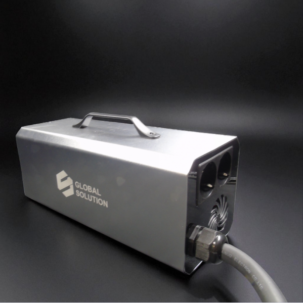 Инвертор-разрядник GS Z-033 NACS 3.5кВт 220V Европейские розетки Type F для Tesla