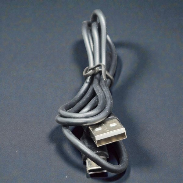 Магнитный держатель для телефона с беспроводной зарядкой C301 S67 (15W) – металлический крючок