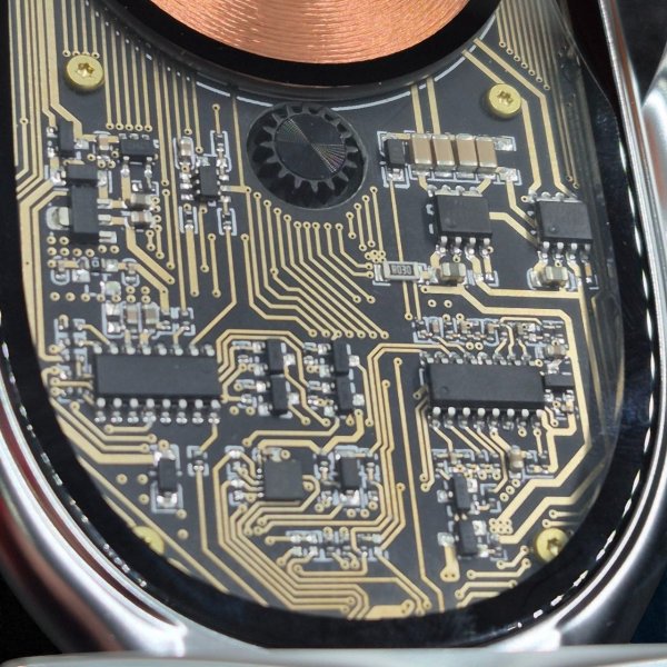 Автомобільний тримач GS V6 CyberPunk з подвійною зарядкою: 15W Wireless + 66W PD Magnetic