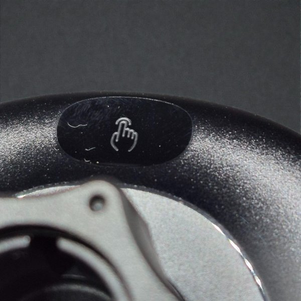 Автомобильный держатель GS V6S CyberPunk с беспроводной зарядкой Qi 15W