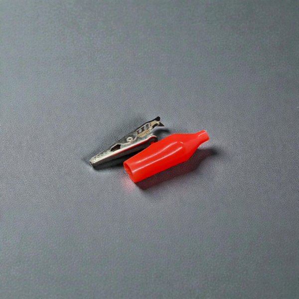 Крокодил красный