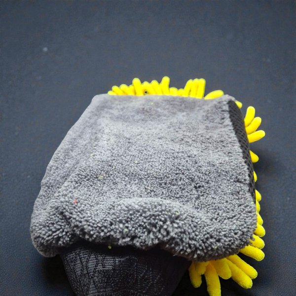 Рукавичка для мойки авто 3-в-1 с микрофиброй и шинелью — профессиональный детейлинг без царапин, двусторонняя губка-варежка для безопасного ухода за автомобилем