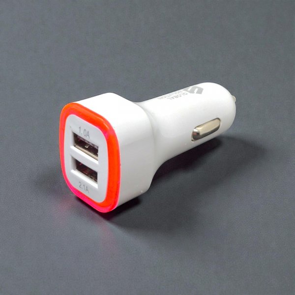 Автомобильное зарядное устройство GS USB 3.1A 12-24V на 2 порта (Розовая подсветка) — Стиль и мощность