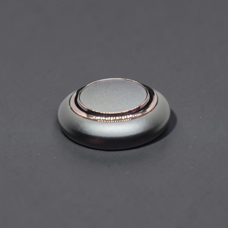 Автомобильный ароматизатор Таблетка — компактный освежитель воздуха в минималистичном дизайне