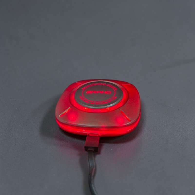 Розумний автомобільний ароматизатор з динамічною RGB-підсвіткою та Type-C — колір та свіжість у форматі Smart