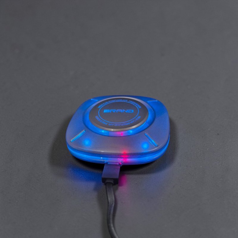 Розумний автомобільний ароматизатор з динамічною RGB-підсвіткою та Type-C — колір та свіжість у форматі Smart